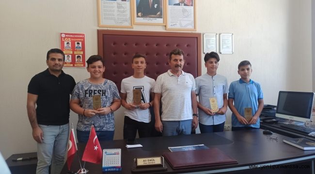 MÜTEVELLİ GÜRES İLKÖĞRETİM OKULUNDA LGS BAŞARISI ÖDÜLLENDİRİLDİ