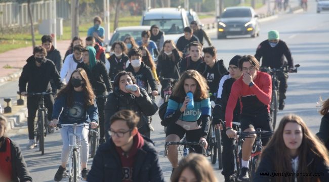 ÖĞRENCİLER SAĞLIKLI YAŞAM İÇİN 22 KM PEDAL ÇEVİRDİ