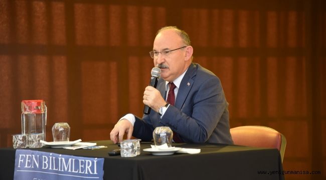 Vali Karadeniz, Özel Manisa Fen Bilimleri Koleji Öğrencileri ile Söyleşi Yaptı