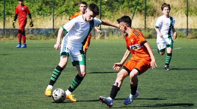 Okul Sporları Futbol Yıldızlar Kız ve Erkek Türkiye Şampiyonası Manisa’da Başladı