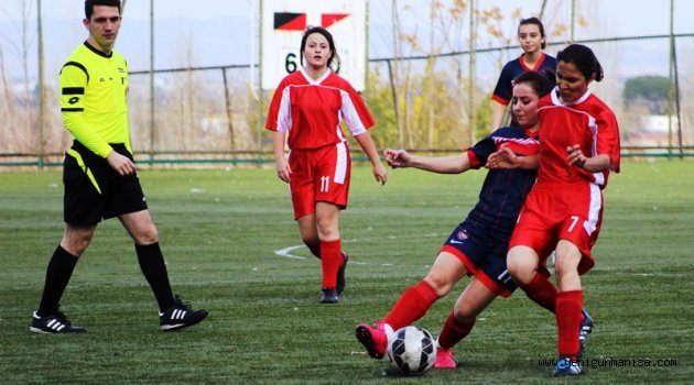 GENÇ VE YILDIZ KIZ FUTBOL TURNUVALARI BAŞLIYOR