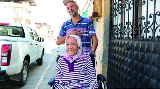 Manisa Büyükşehir, Ayşe Teyzenin Yüzünü Güldürdü