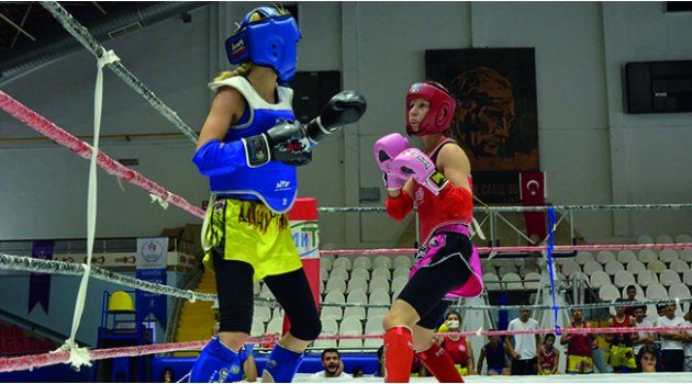 Muay Thai Turnuvasının Şampiyonu Manisa Oldu