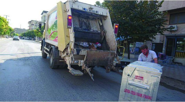 Soma Belediyesi Çöp Konteynırlarını Yeniliyor