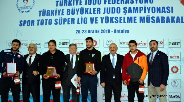 Türkiye Judo Federasyonundan Büyükşehir’in Şampiyonuna Ödül