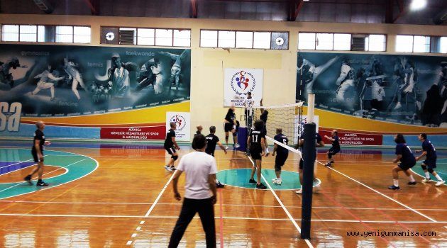 VOLEYBOL EGE VETERANLAR KUPASI MANİSA